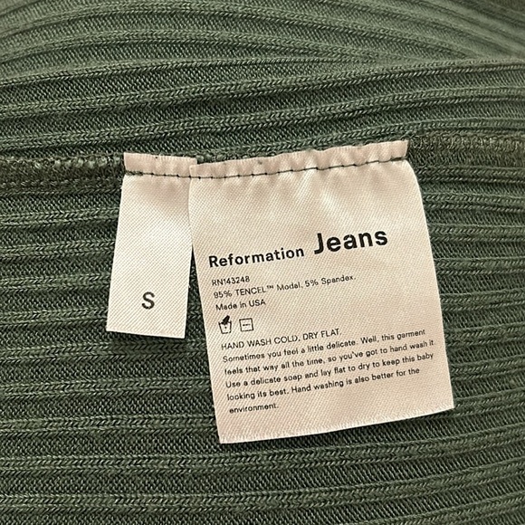 Reformation Ribbed Knit Leia Mock Turtleneck Top in Sage Gren New Size Small - Picture 10 of 11
